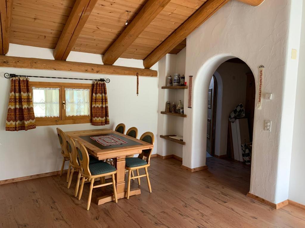 Ferienwohnung Jalet Tschierv Dış mekan fotoğraf